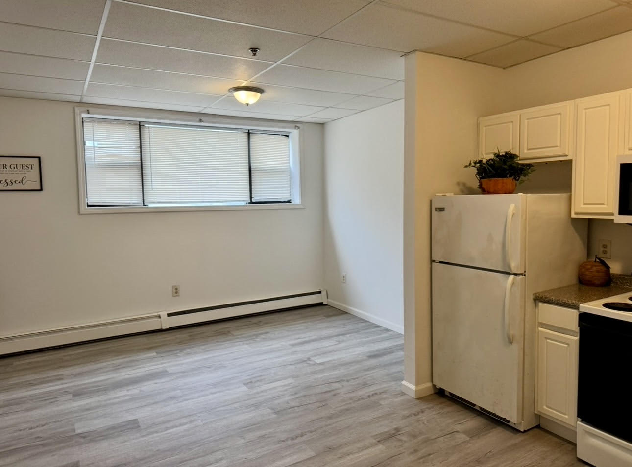 544 Tolland Street – photo 3
