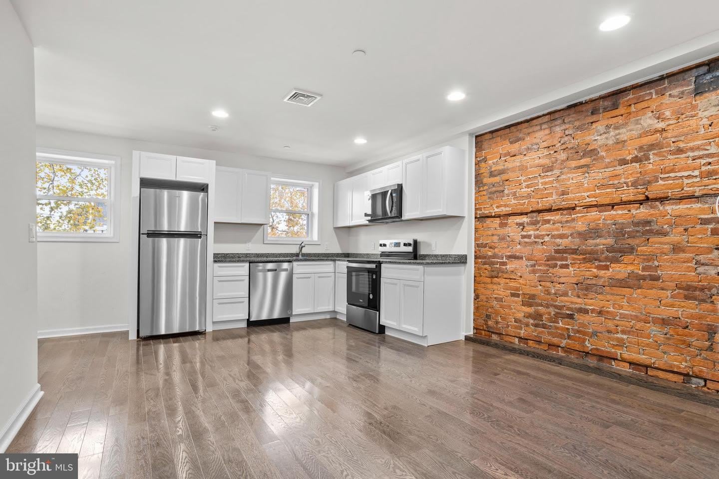 819 11TH AVE #C – photo 5