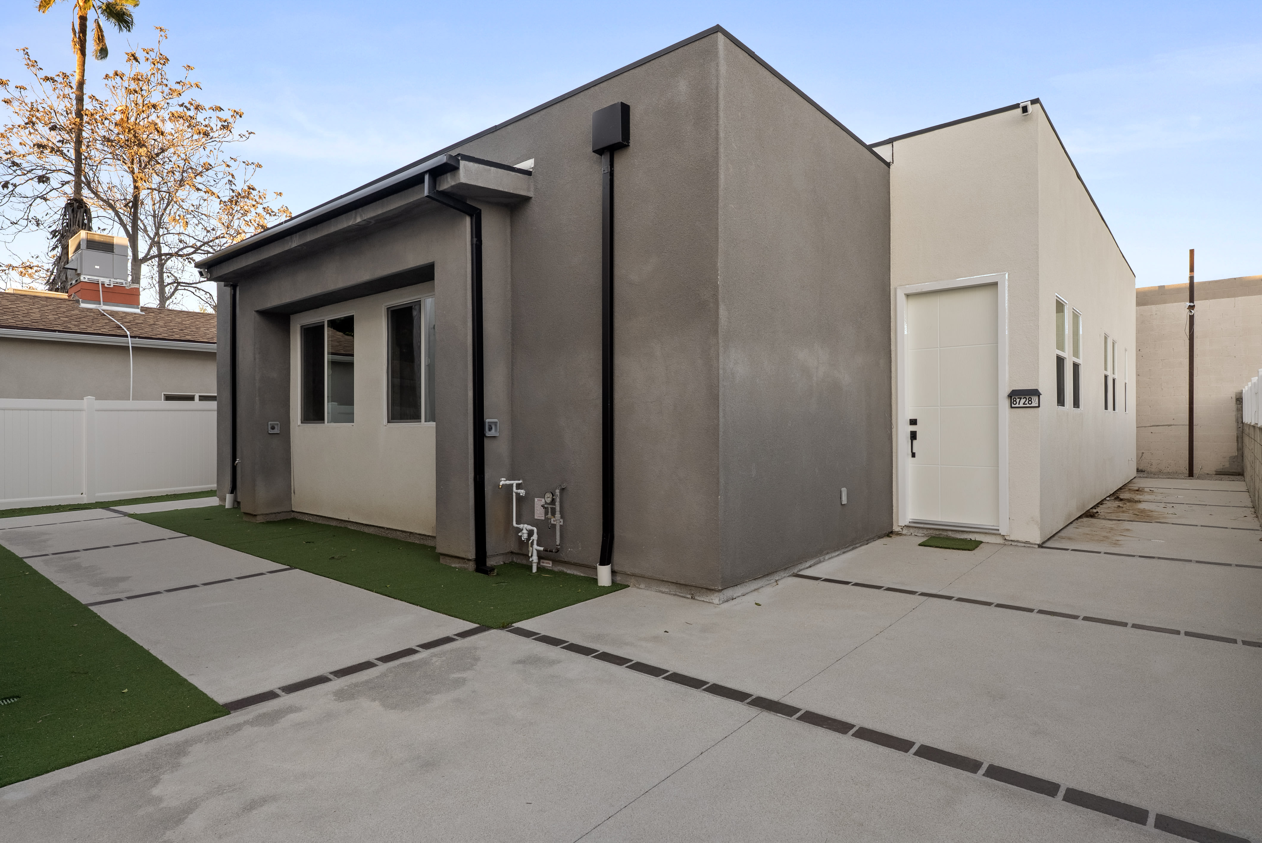 8730 Etiwanda Avenue – photo 2