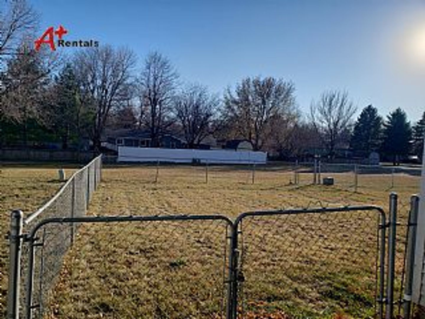 Three Bedroom Three Bathroom Twin Home – photo 2