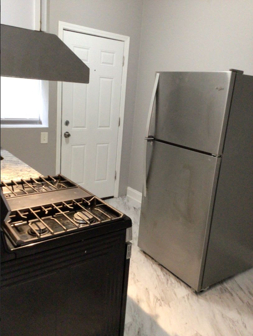 6750 South May St. – photo 3