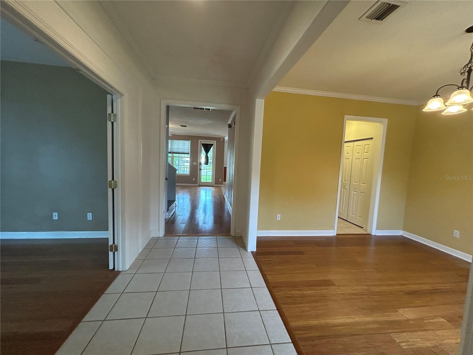 2549 TWAIN Drive – photo 2