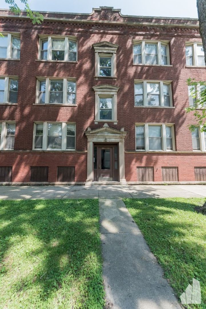 1940 West Winona Street – photo 2