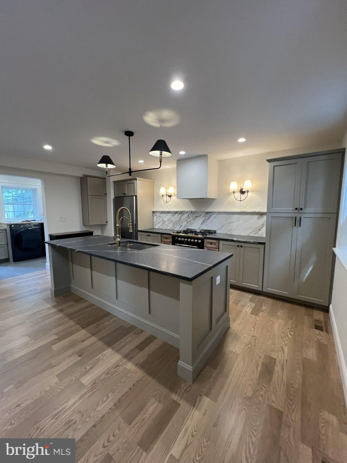 126 Darlington Street – photo 3