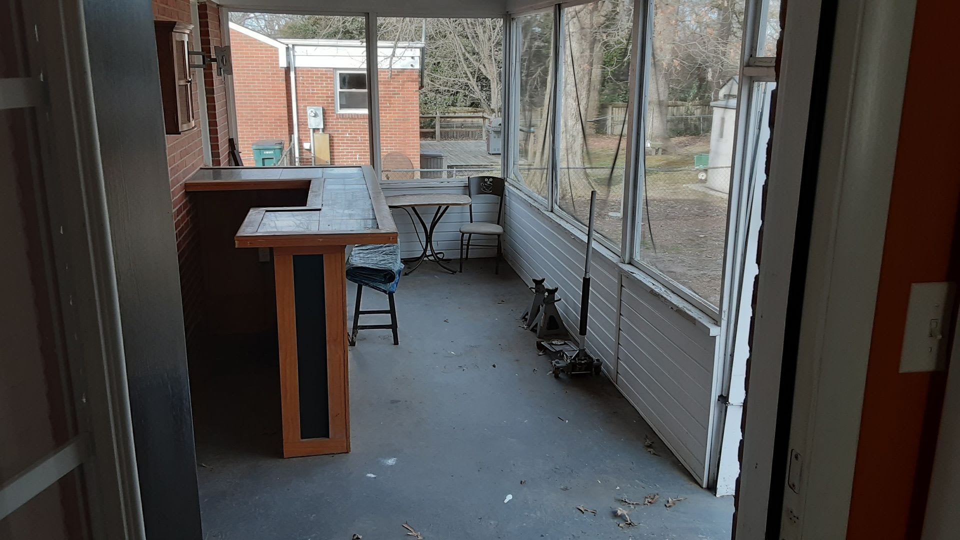 Classic Brick Ranch with 3 Bedrooms and 1 Bath in West End – photo 3