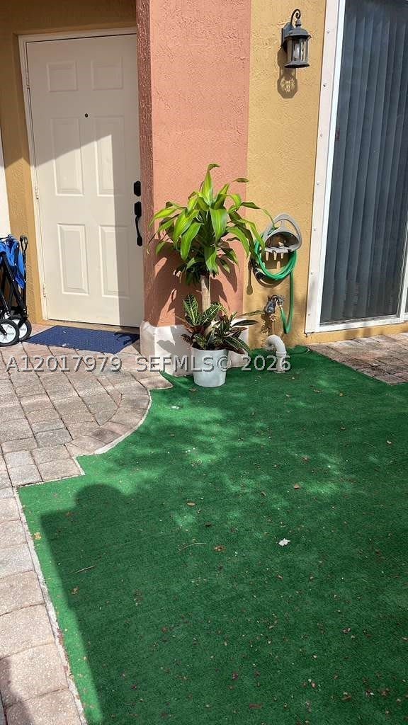 772 SW 106th Ave – photo 2
