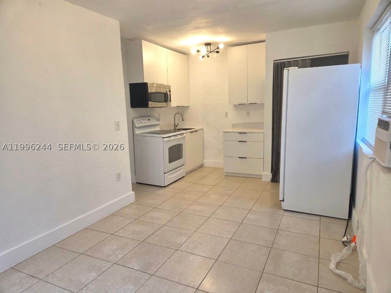 34 SW 6th Ave – photo 1