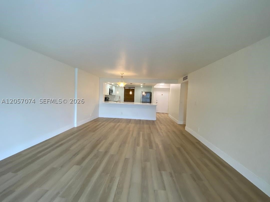 401 SE 3rd St – photo 1