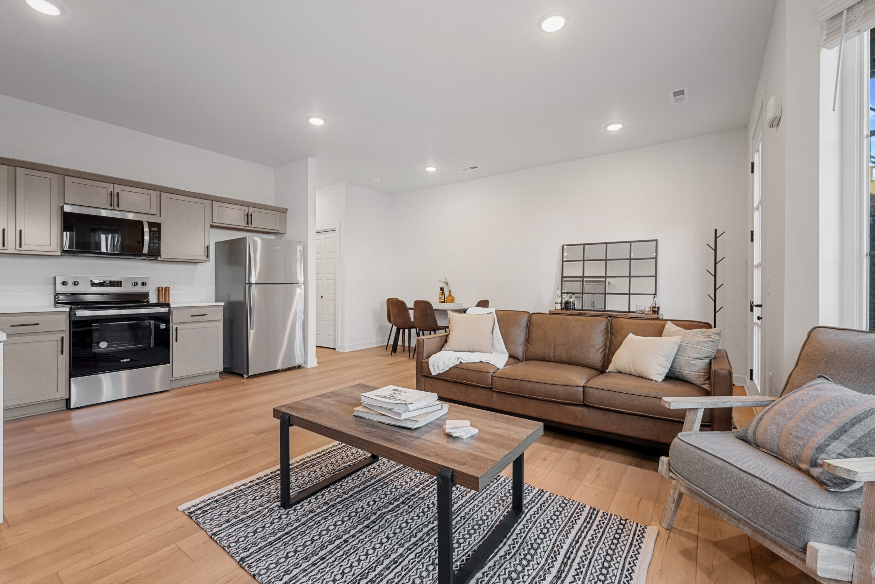 1206 Sw Franklin Ln – photo 2