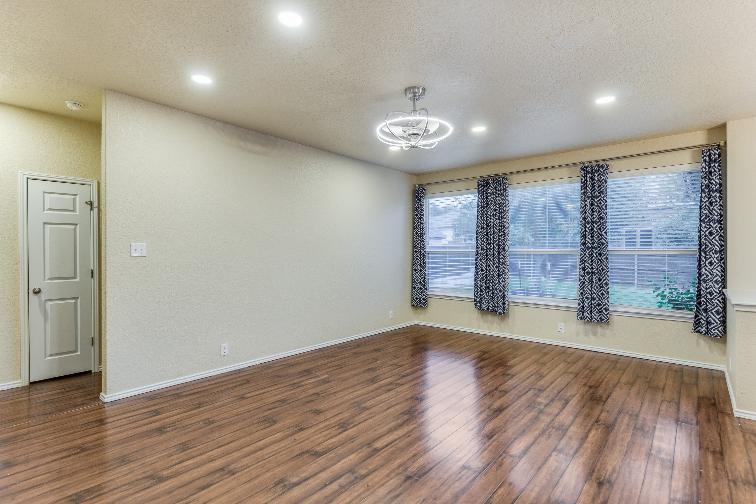 5723 White Oak Cove – photo 5