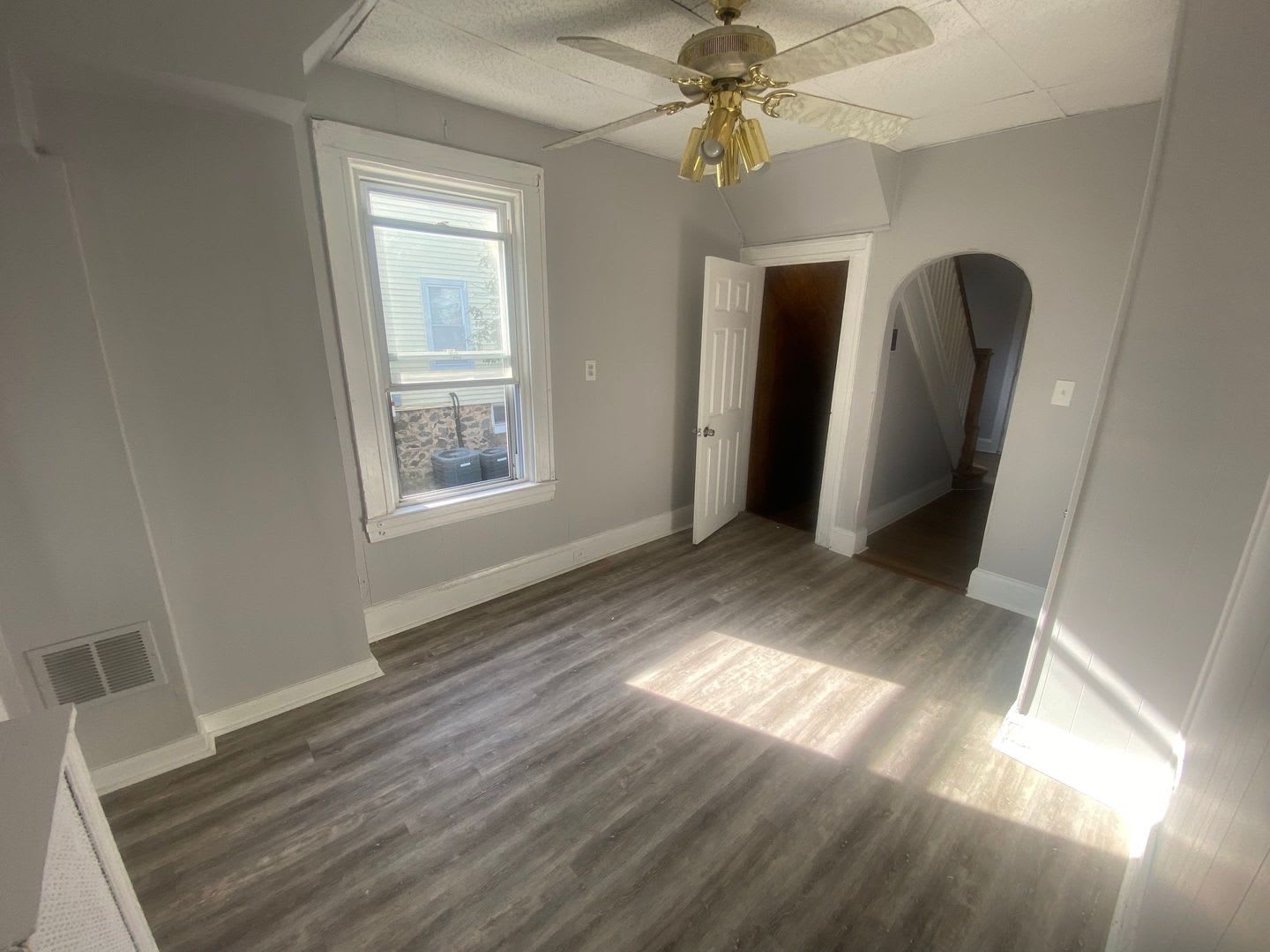 3203 Glen Avenue – photo 2