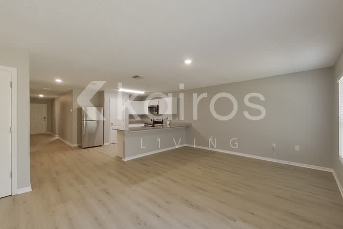8833 North Vienna Drive – photo 4