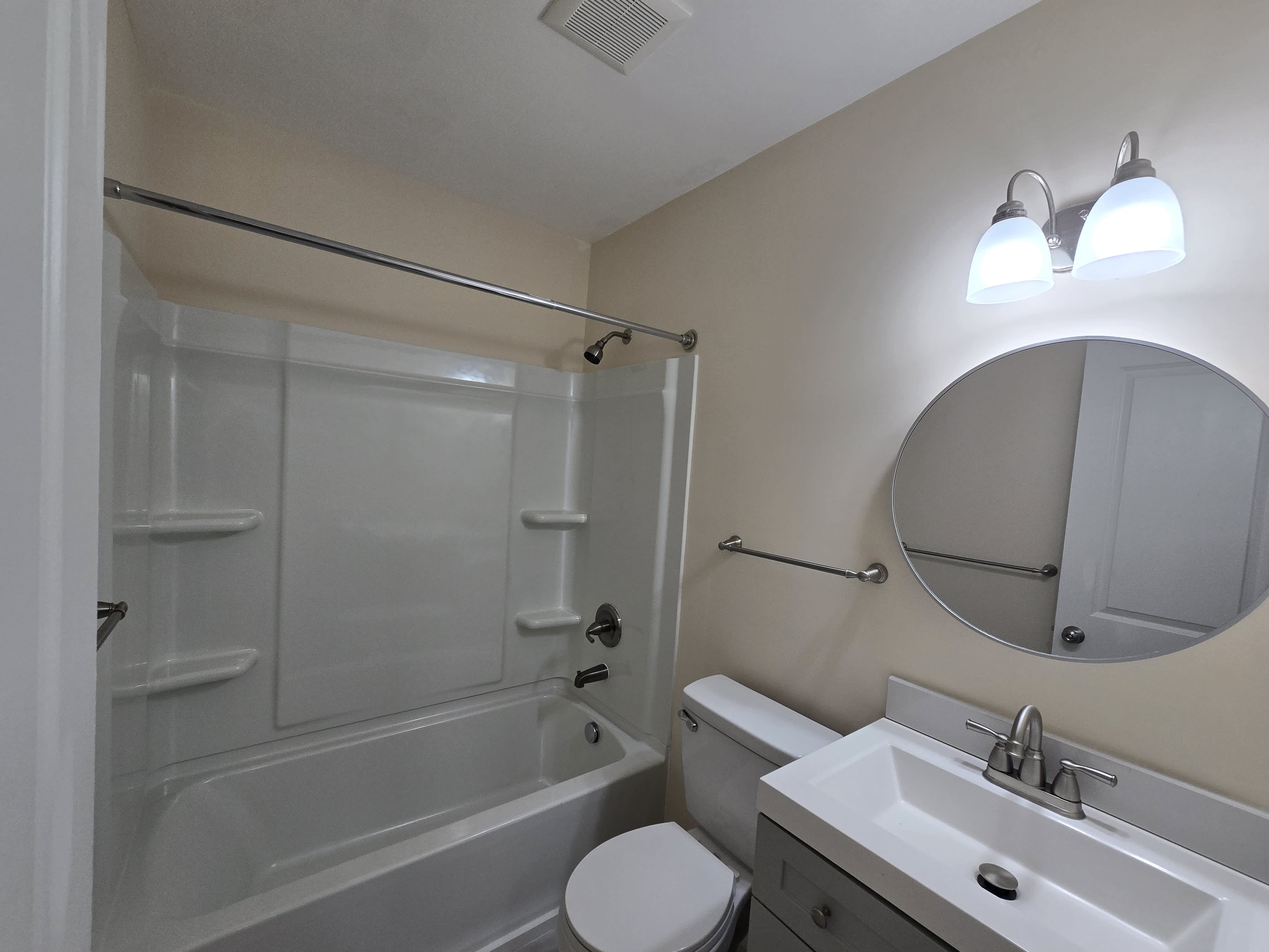 1802 Sussex St – photo 4