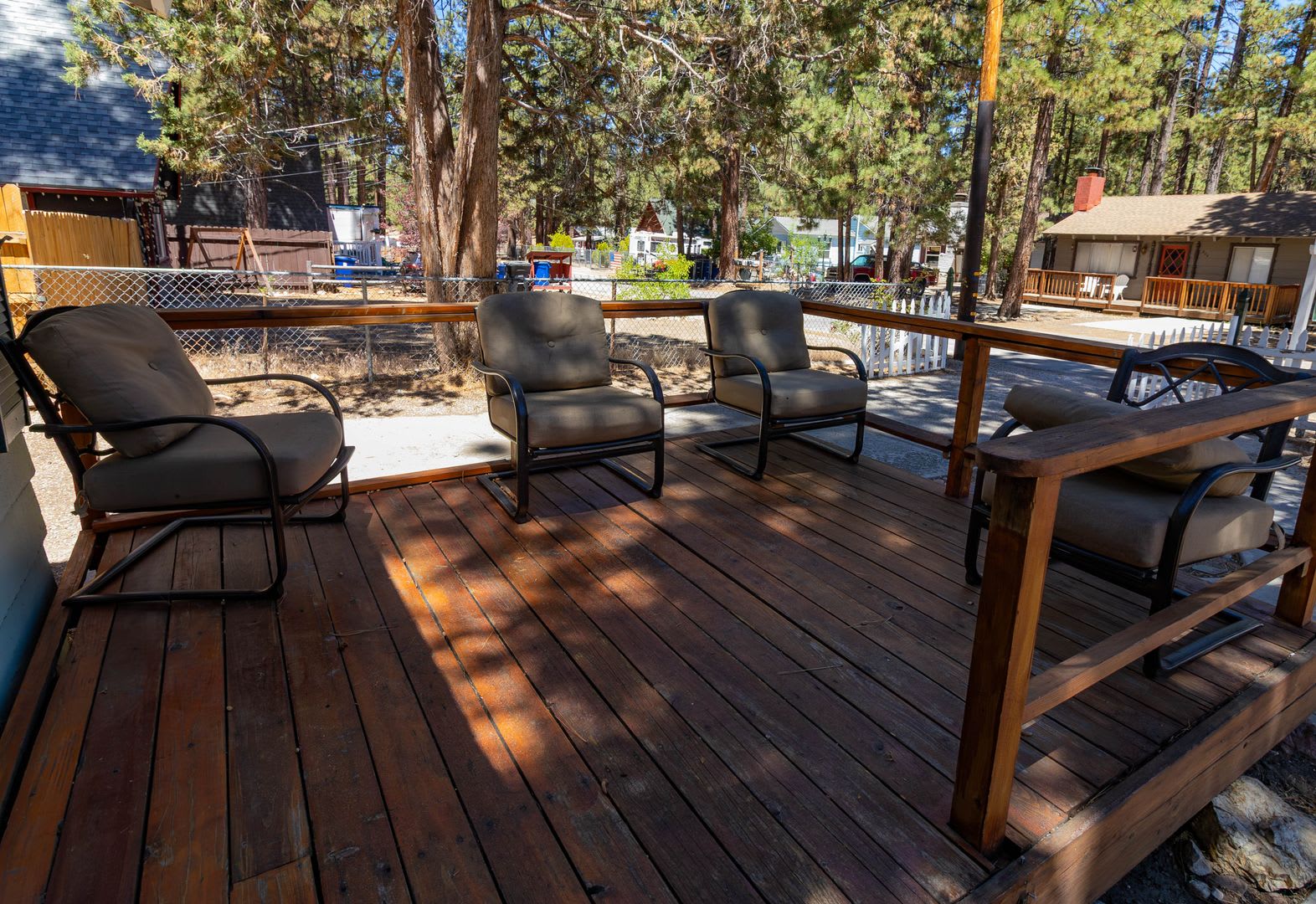Cozy 2 Bedroom 1 Bath in Big Bear City – photo 3