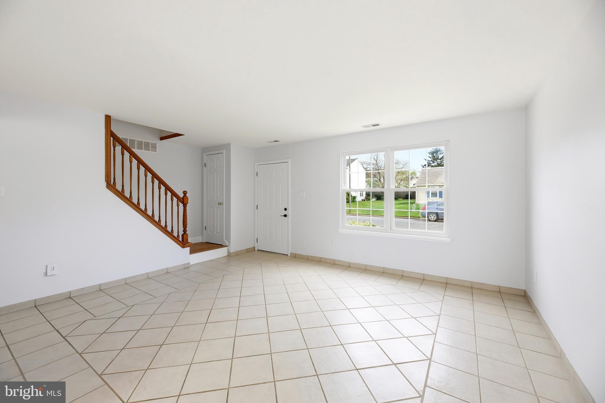315 CATALANO Lane – photo 3