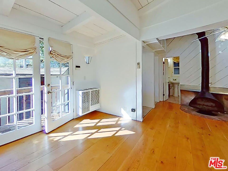 10211 Seabury Ln GH – photo 4