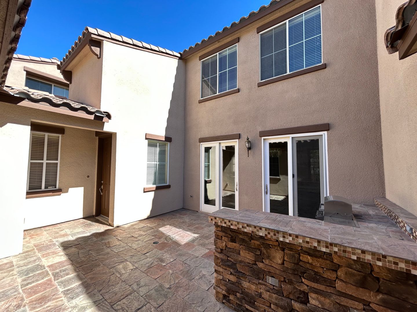 Downtown Summerlin 3 Bedroom Townhouse – photo 2
