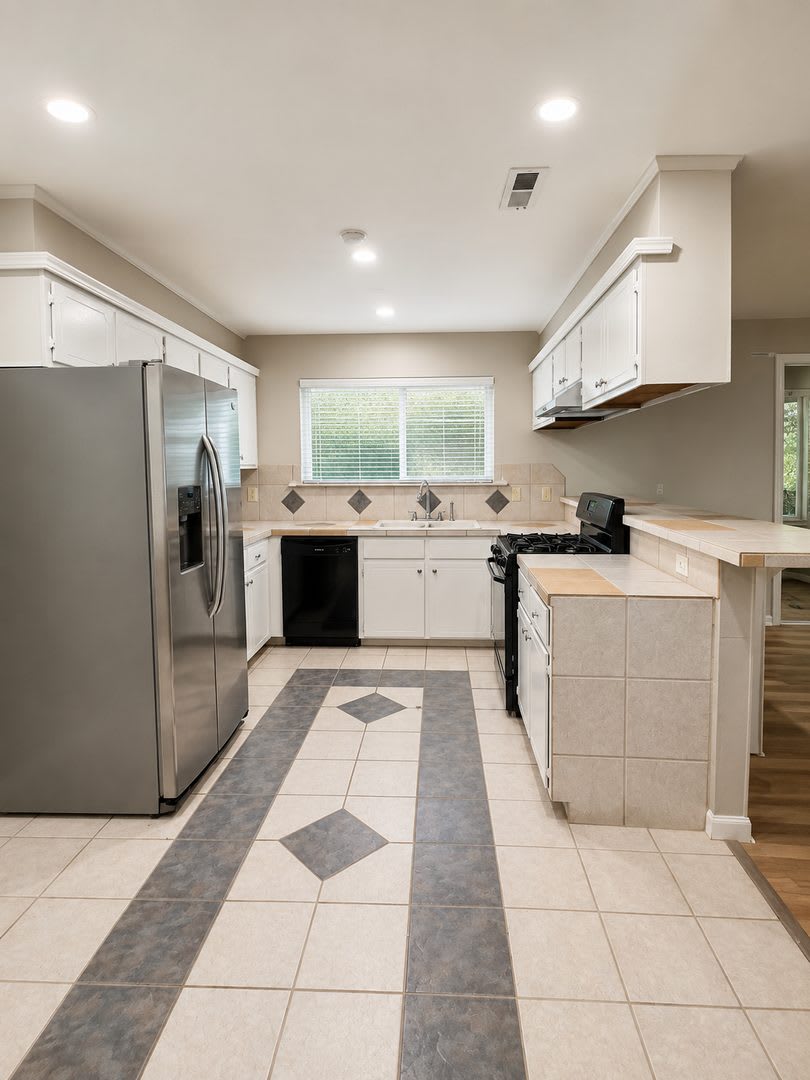 Charming 3 bedroom, 2 bathroom, 1 office/den. – photo 3