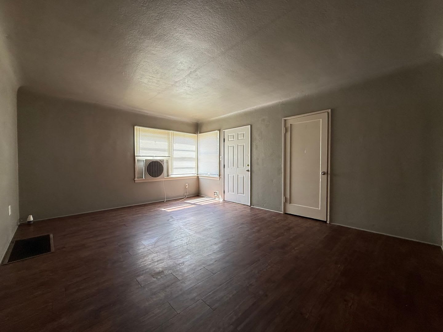 511 Philippine -- West Valley Real Estate – photo 5