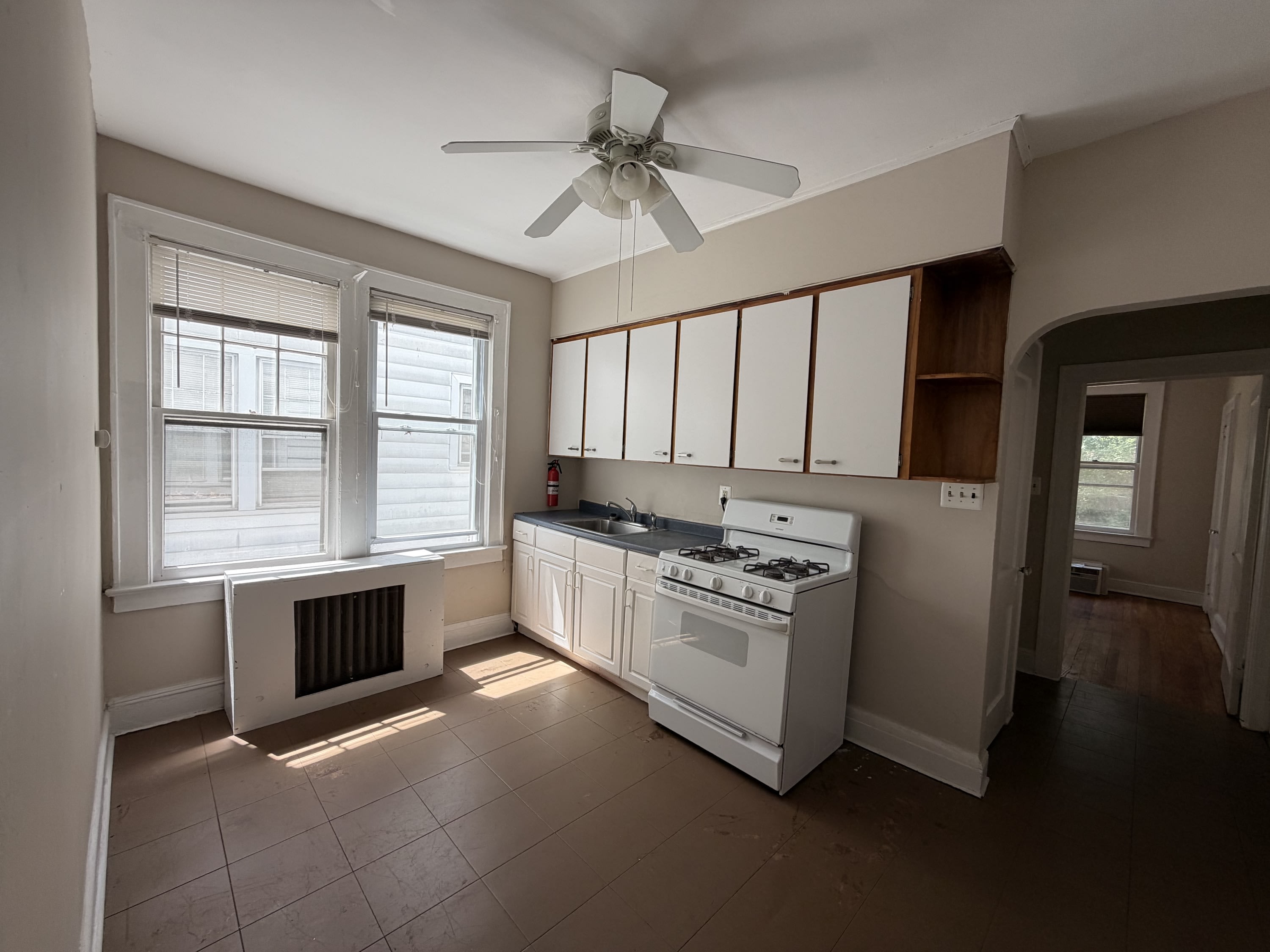 141 Hill St – photo 5