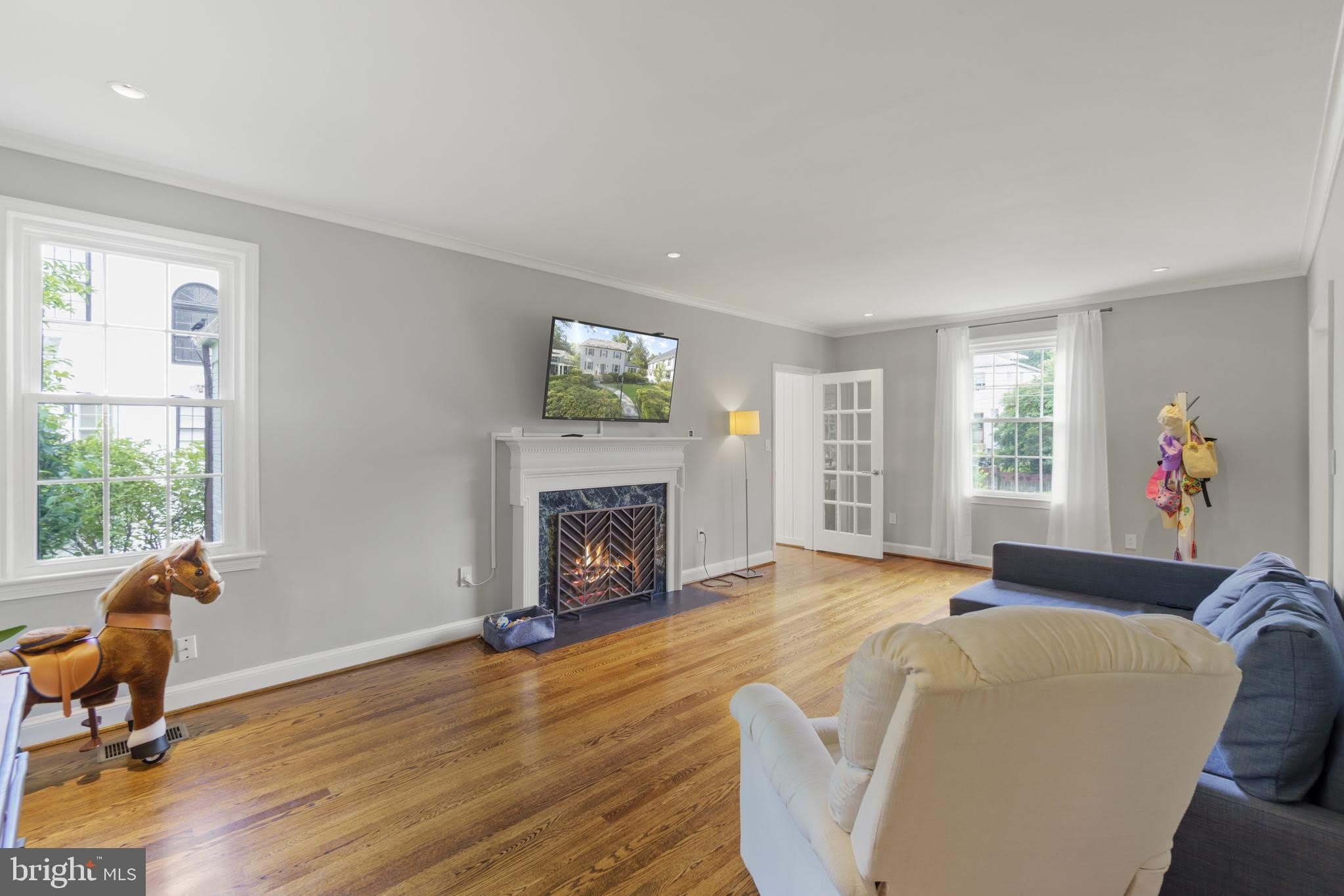 3901 WOODBINE Street – photo 4