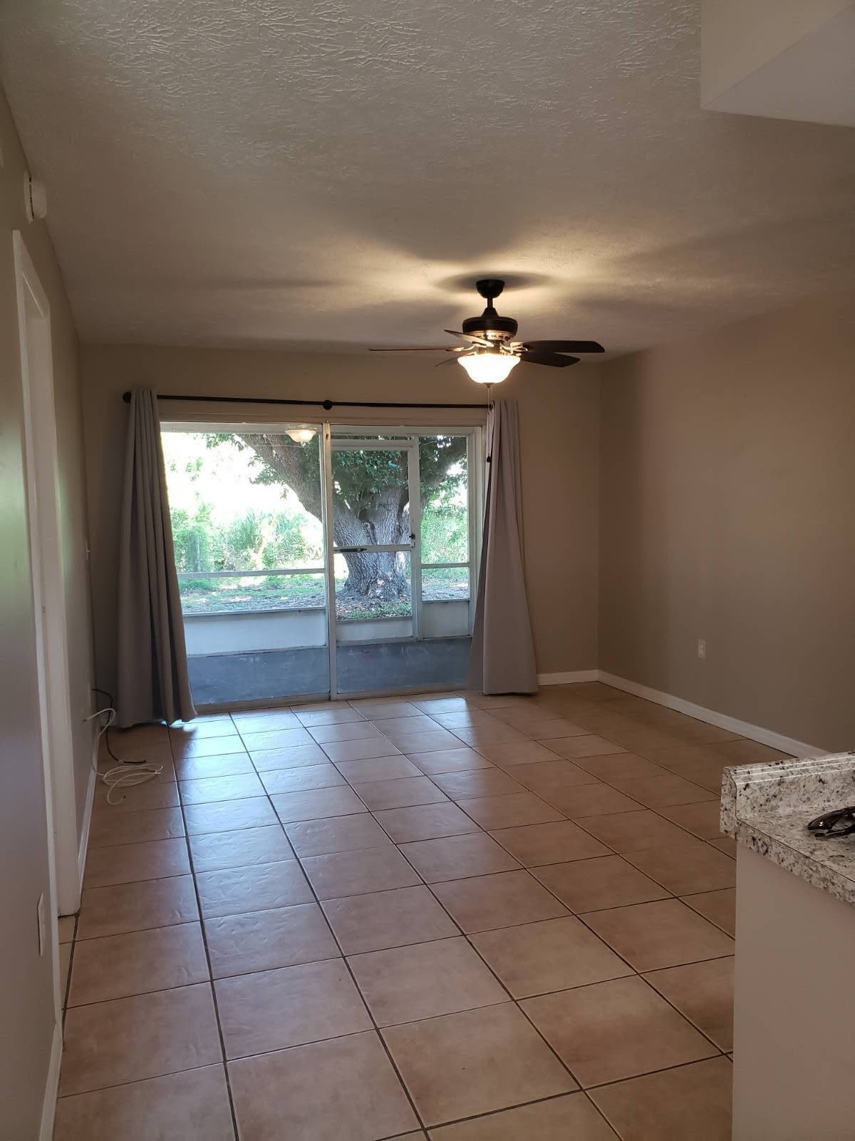 3259 Country Hill Rd – photo 2