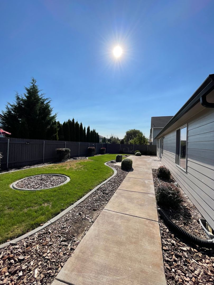 Single Story Home in Quiet Family Friendly Neighborhood – photo 5