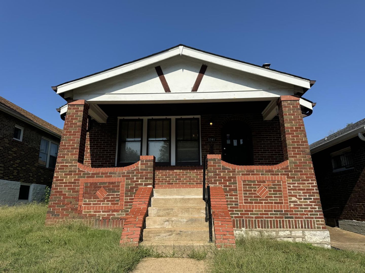 Lovely 2 Bedroom 1 Bath For Rent Section 8 Welcome – photo 1