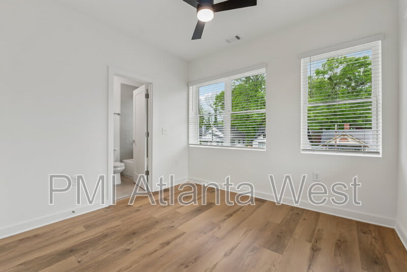 750 Cascade Place SW – photo 4