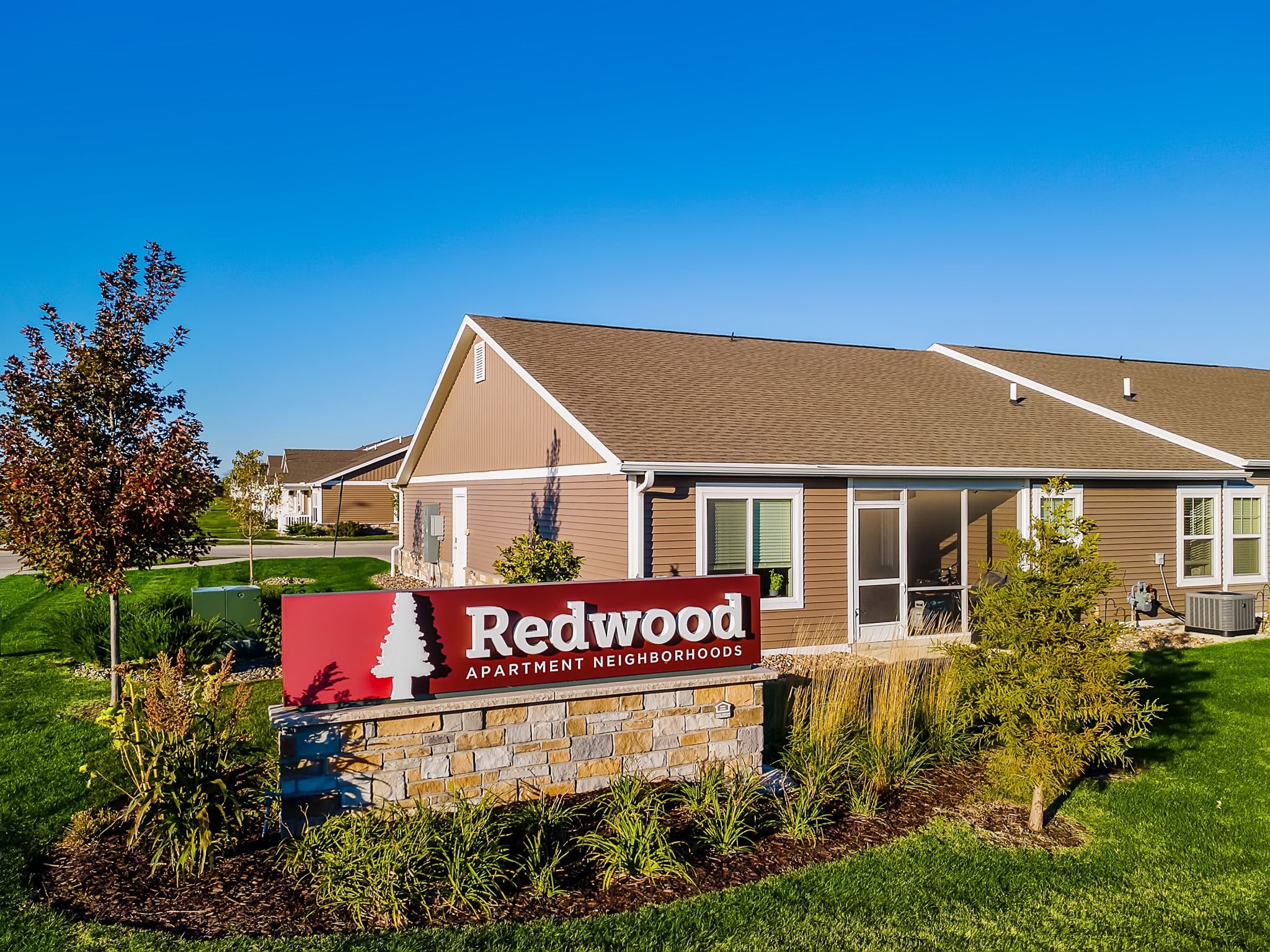 Redwood Waukee Hickman Road – photo 4