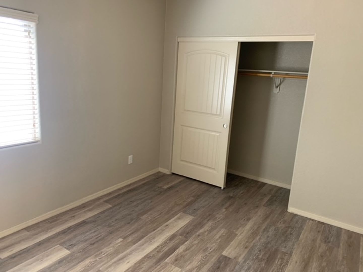 Available Rental – photo 5