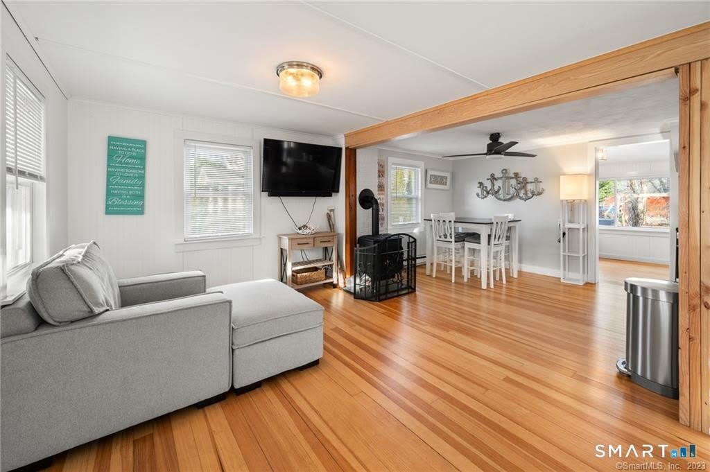 121 Shore Road – photo 3