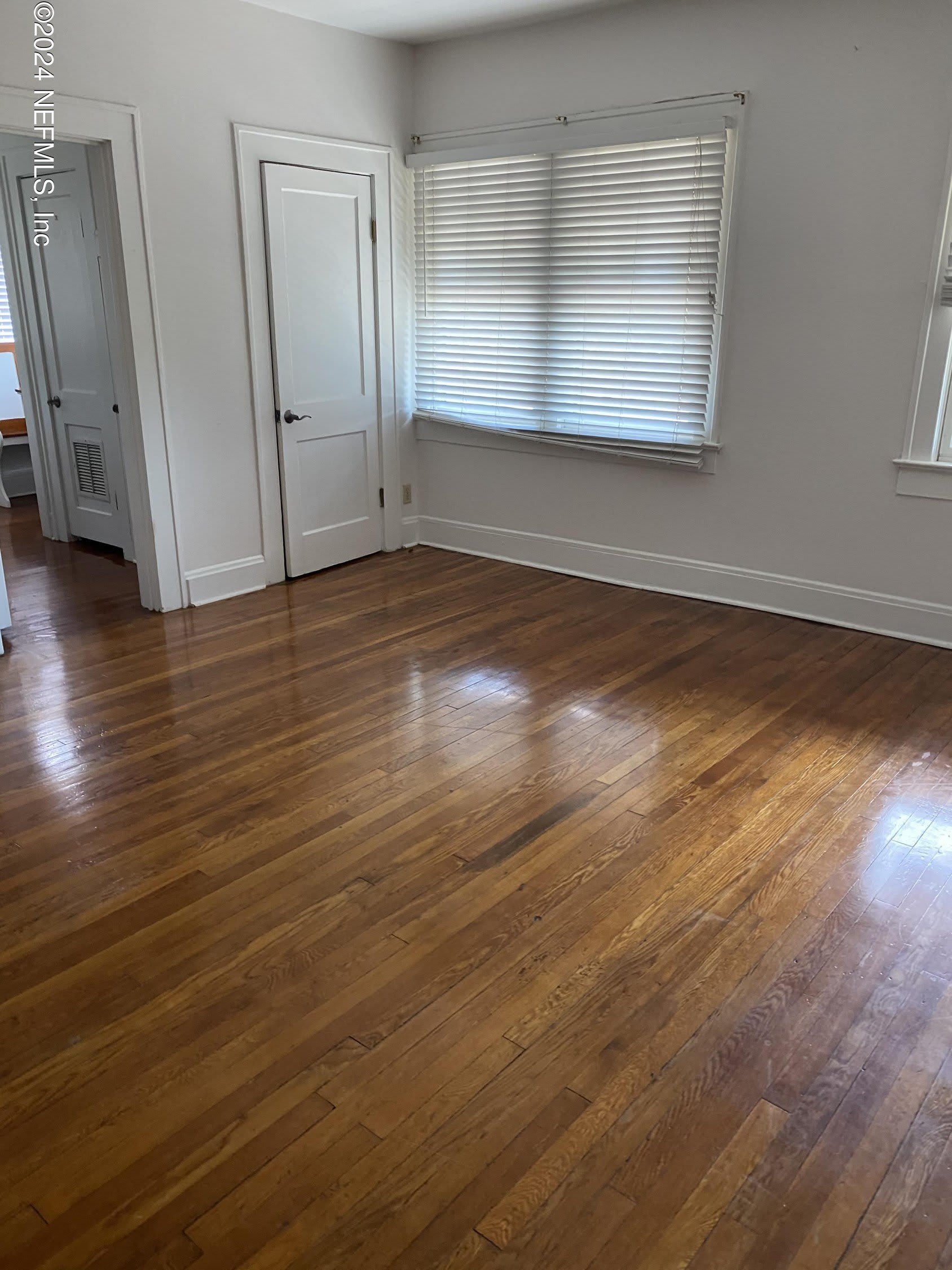 2359 COLLEGE Street – photo 1