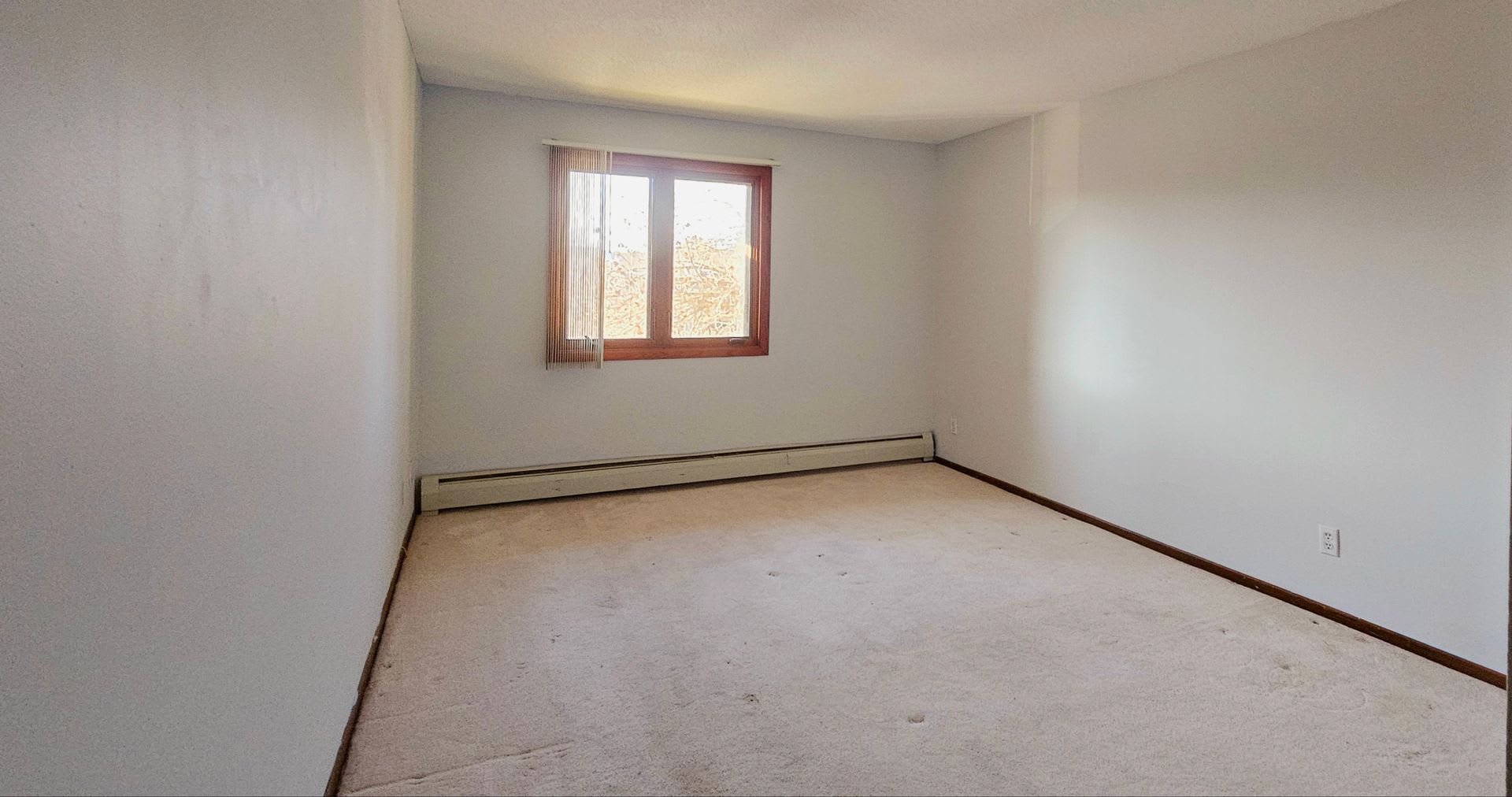 Plymouth Condo For Rent – photo 1