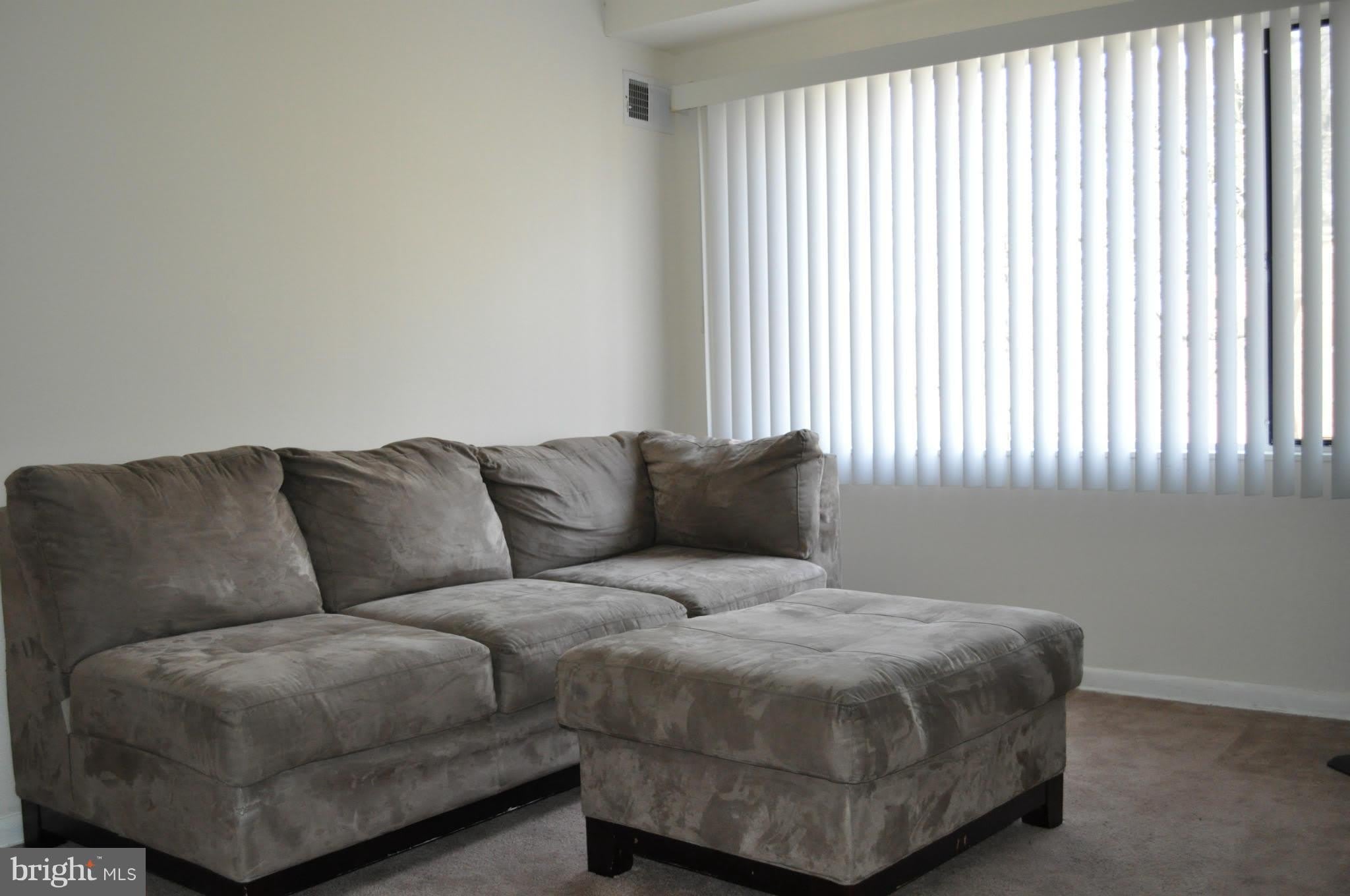 301 ANACOSTIA Road SE – photo 4