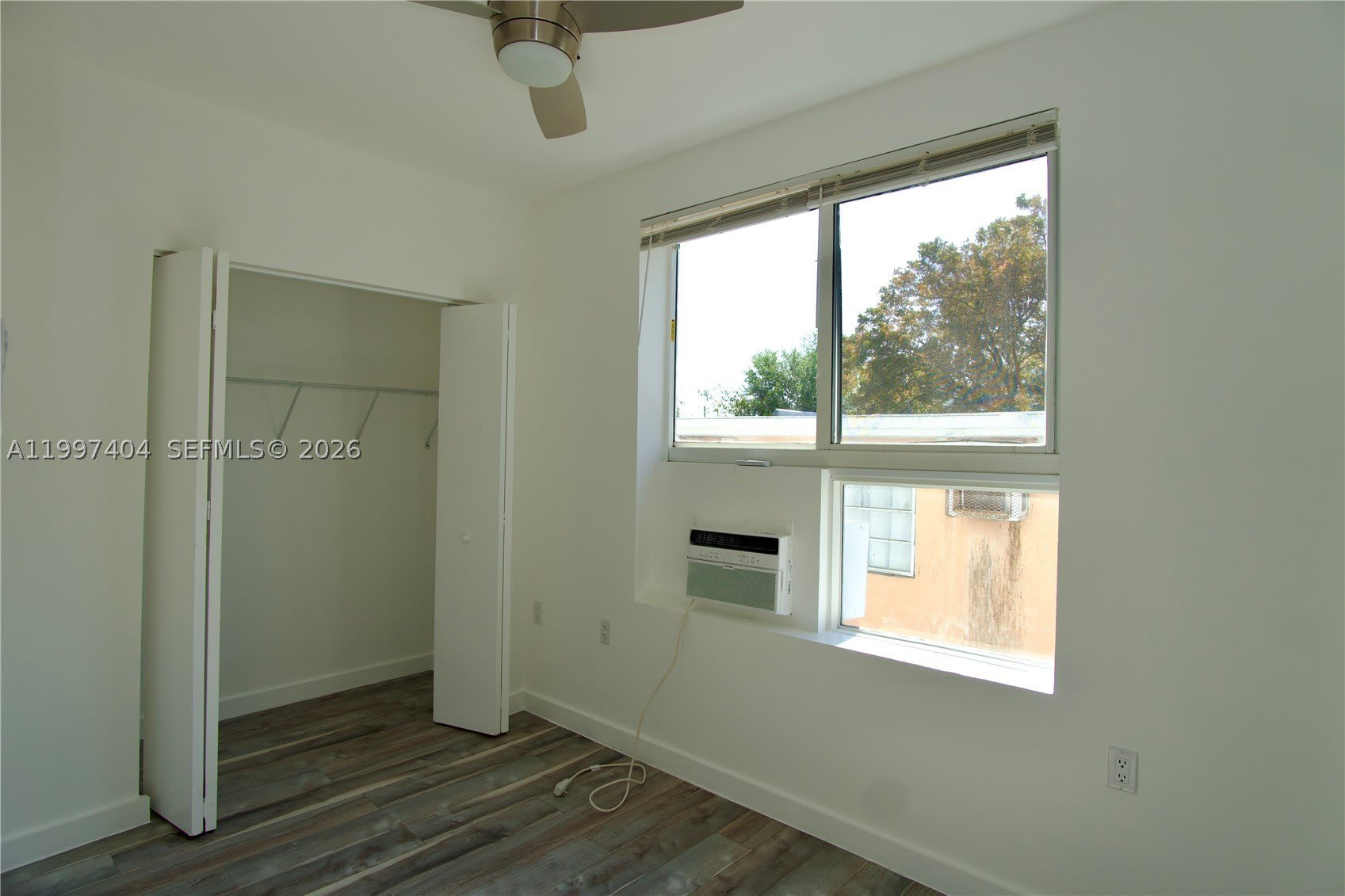 1036 SW 5th St – photo 3