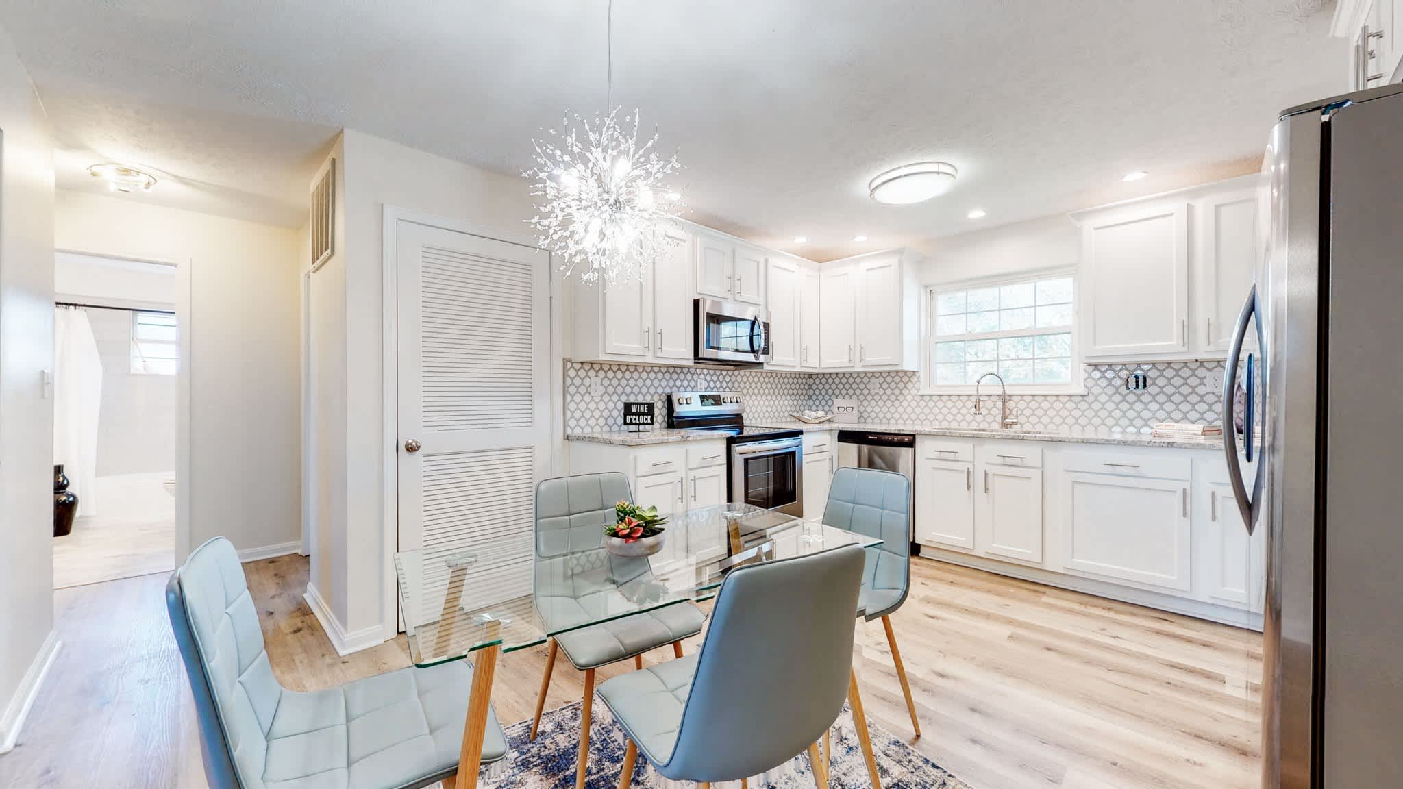 142 Topfield Road – photo 2
