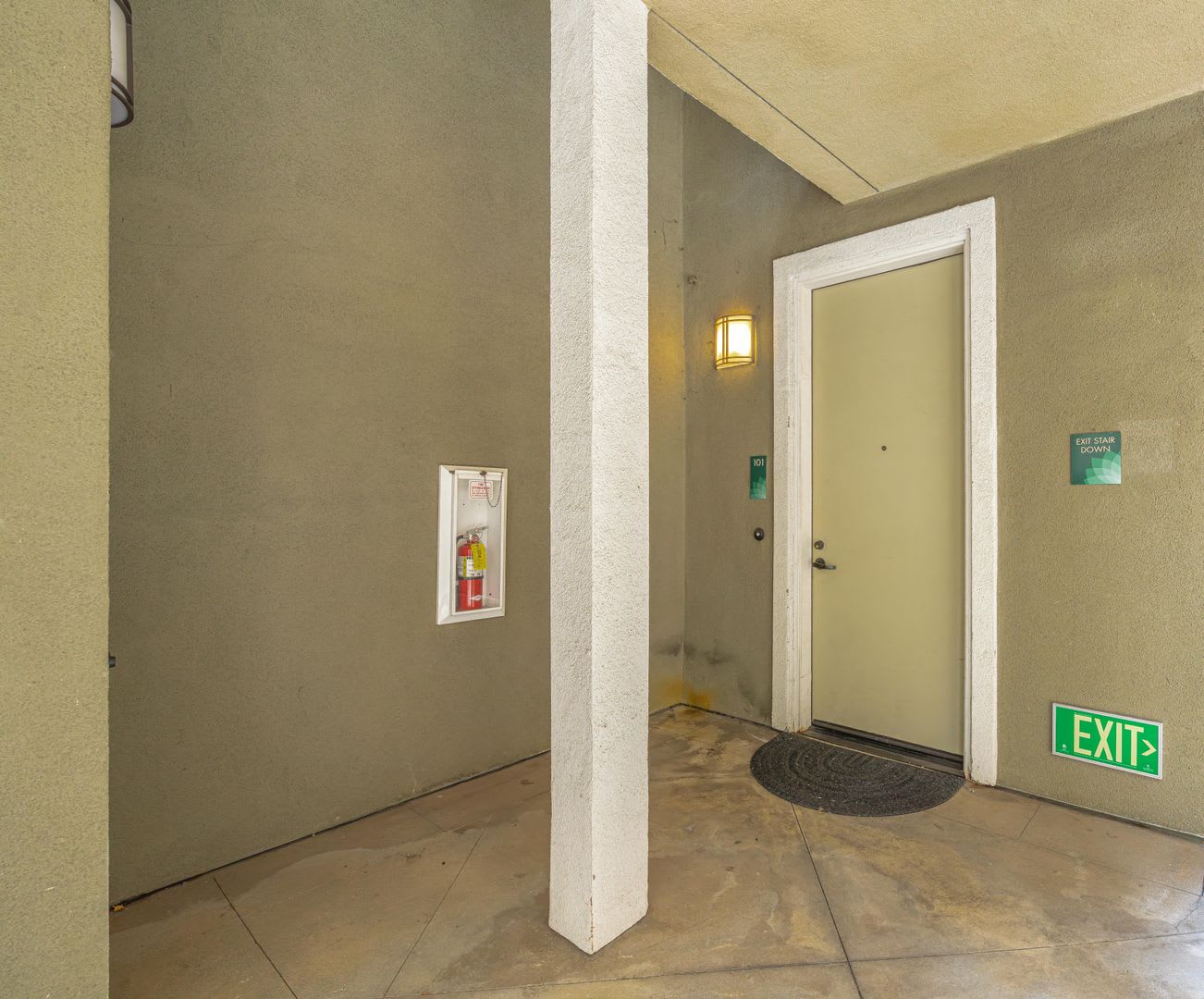Luxury Condo With Double Primary Suites – photo 2