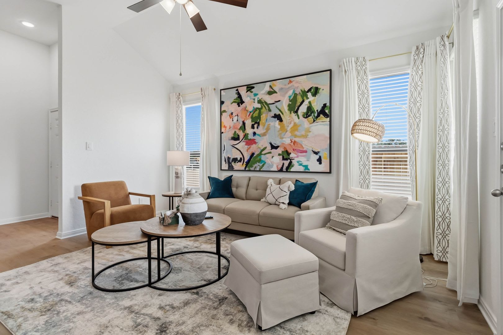 6 Weeks Free Move In Special Brand New 3 Bed 2 Bath Townhome Modern Kitchen Private Yard – photo 5