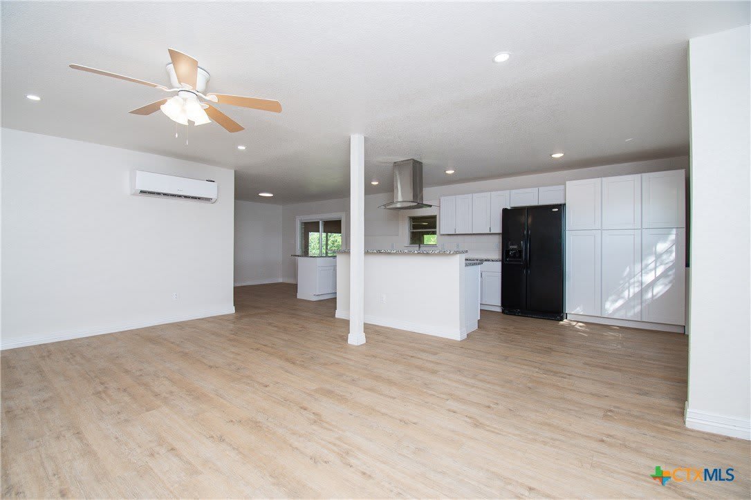 199 Apache Springs Road – photo 4