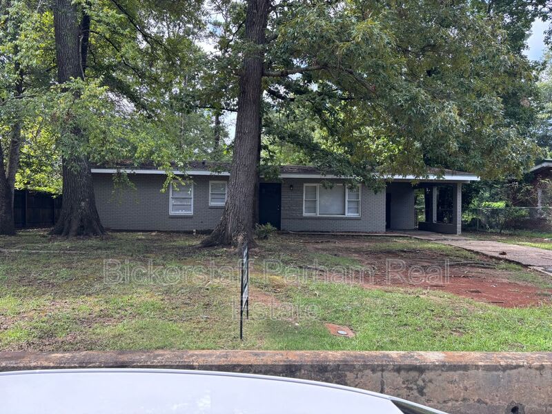 2608 Walker Street – photo 1