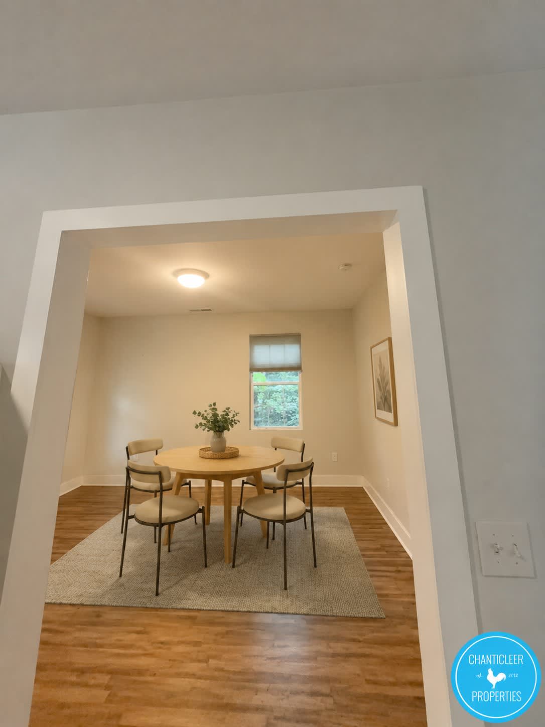 210 Bond Street – photo 5