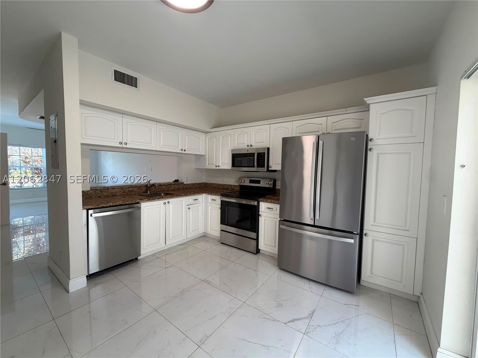9820 NW 56th Pl – photo 3