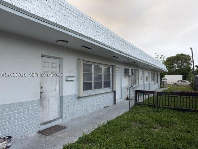 2128 Roosevelt St – photo 3