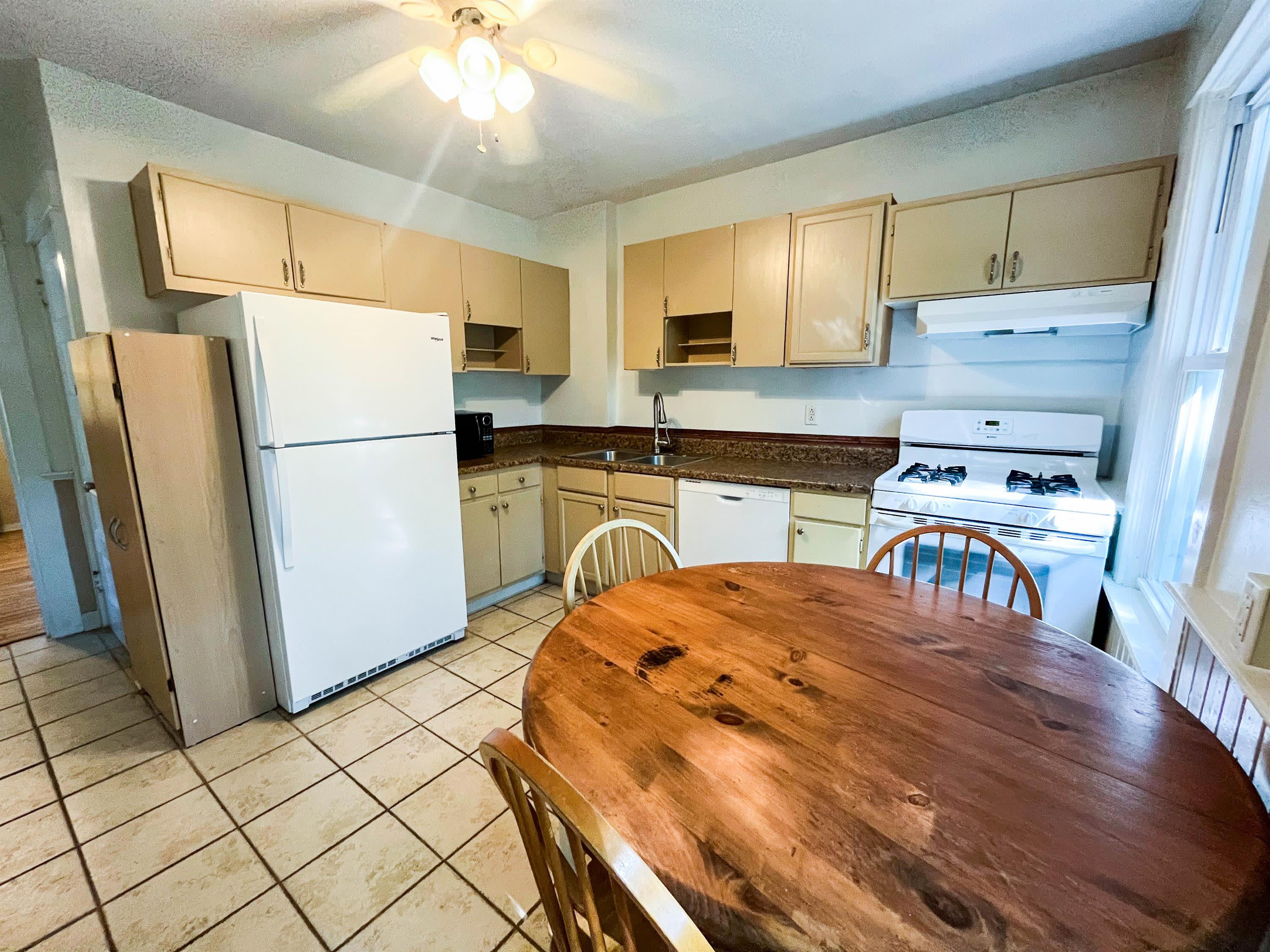 211 Cornell Street – photo 4