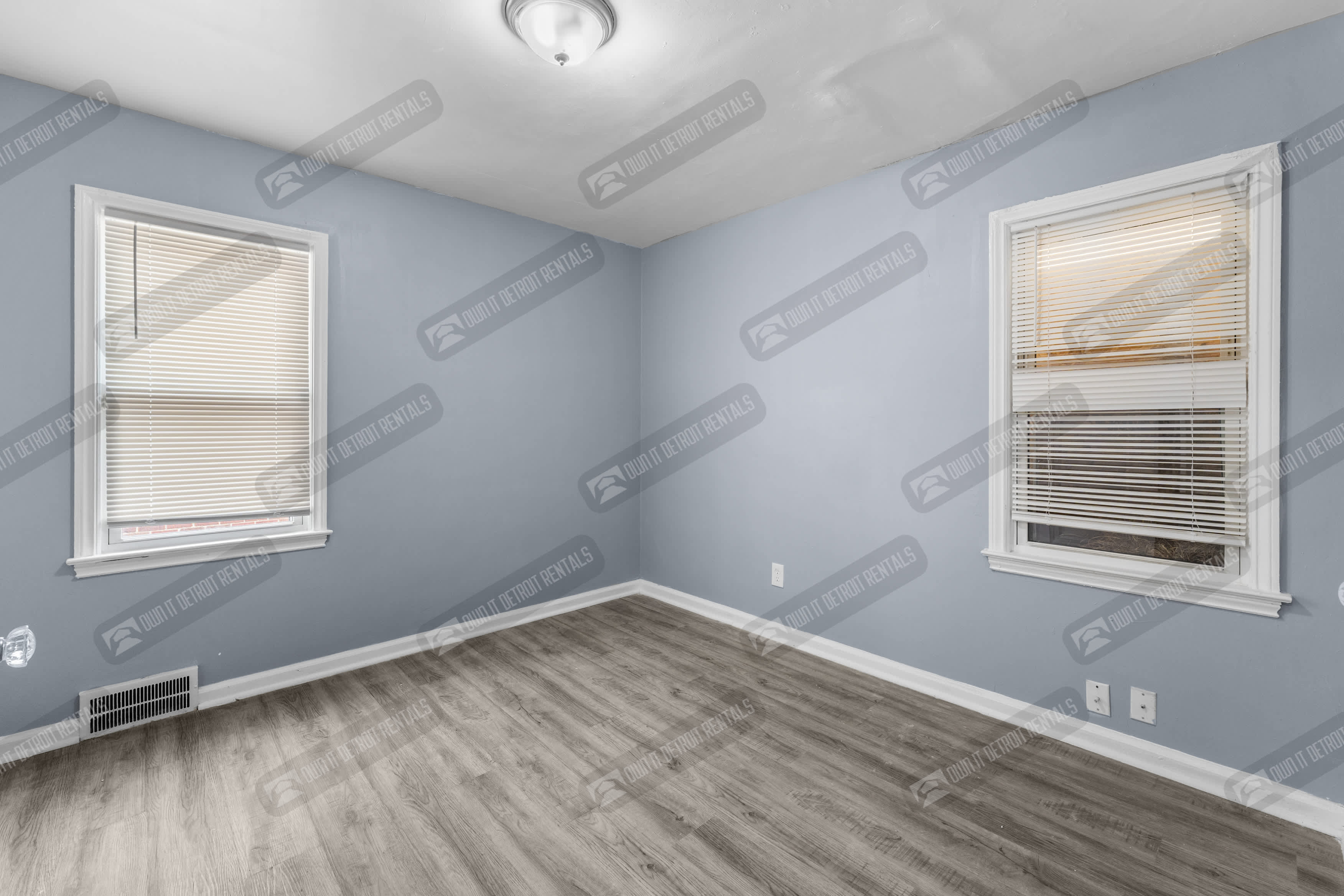 11268 Lakepointe St – photo 5