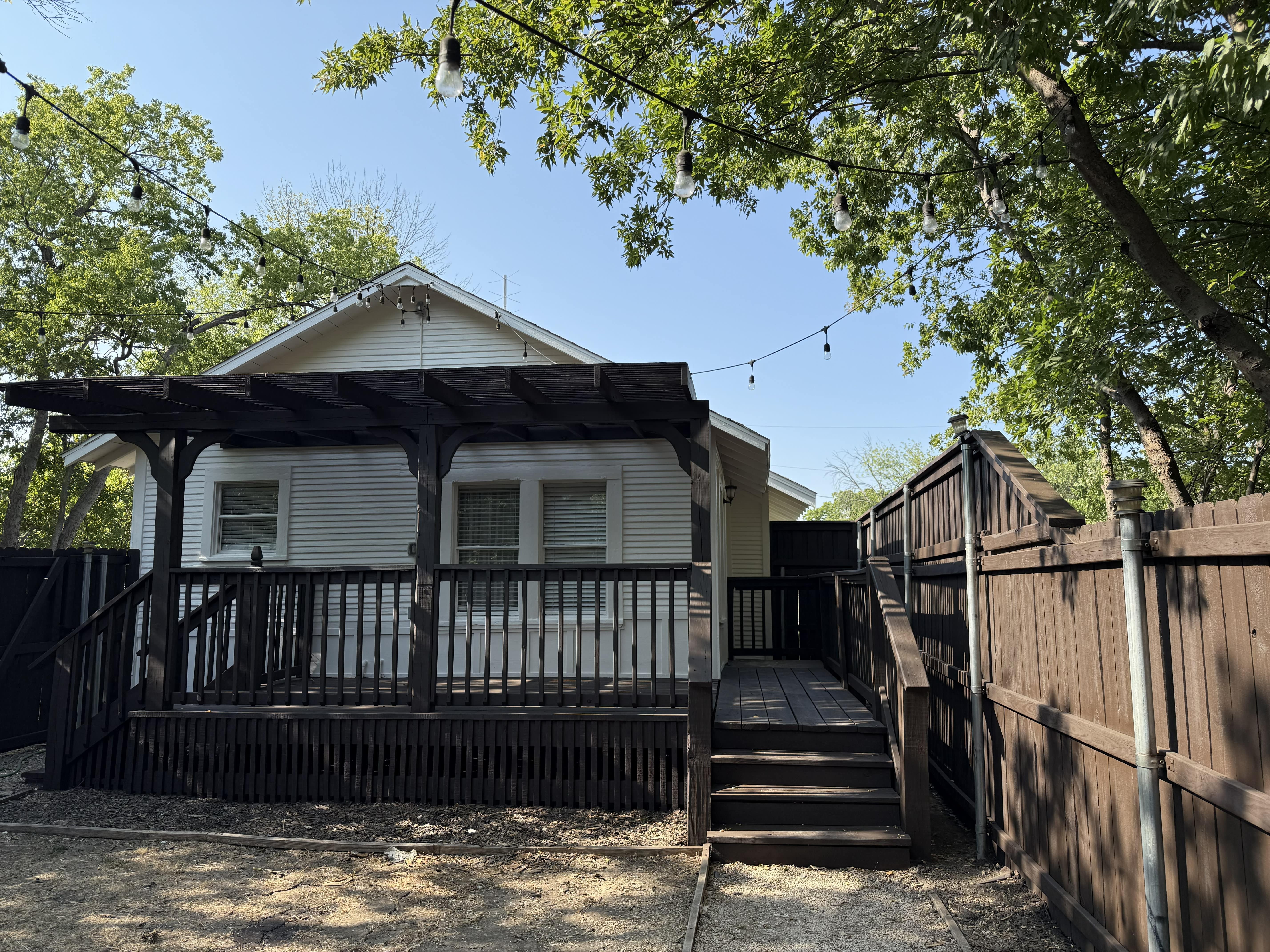 1204 Elm Street – photo 3