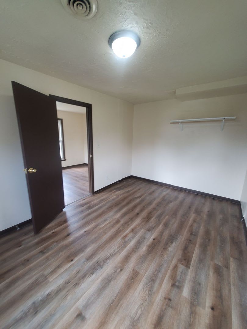 2 Bedroom Single Family – photo 3