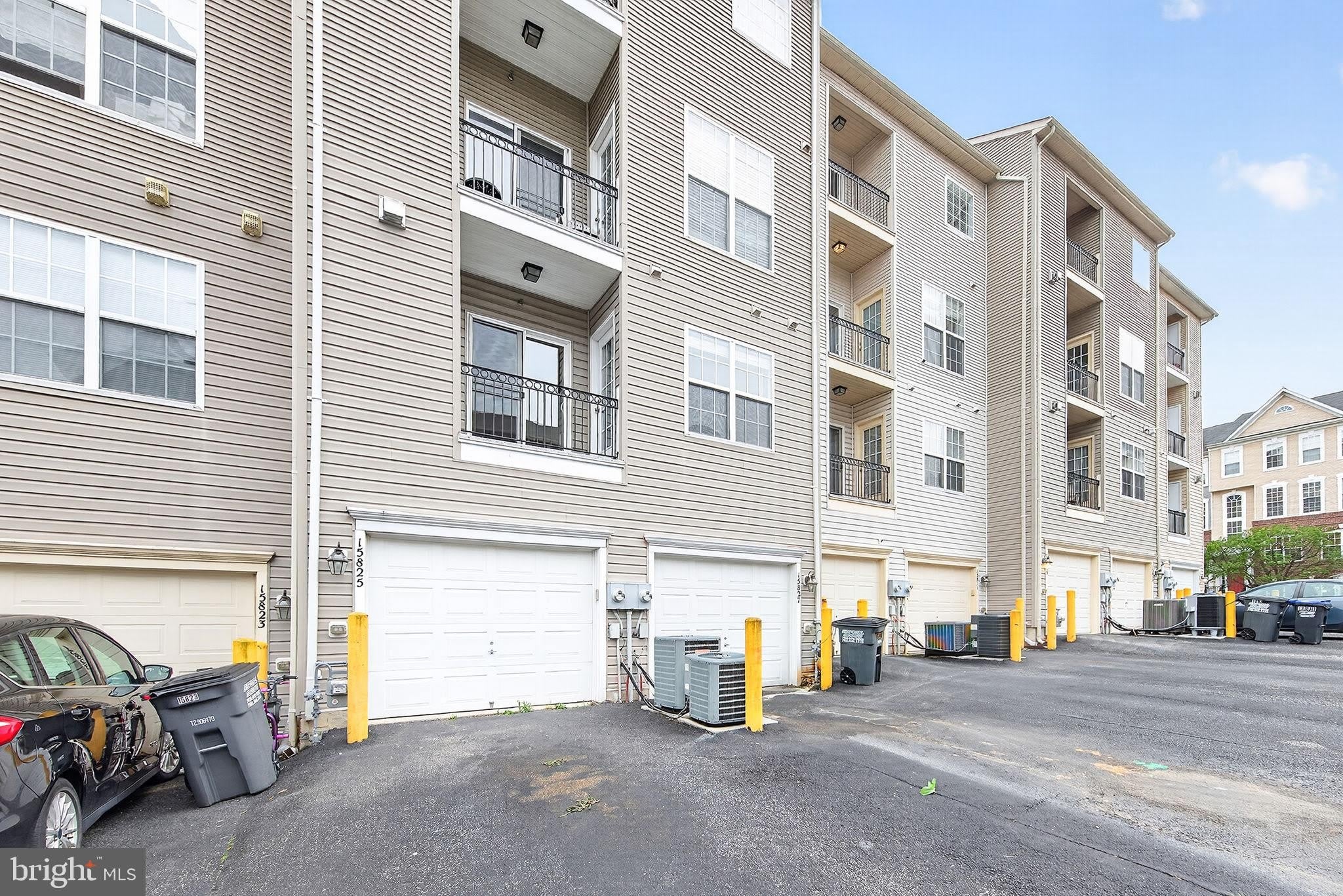 15825 JOHN DISKIN Circle – photo 2
