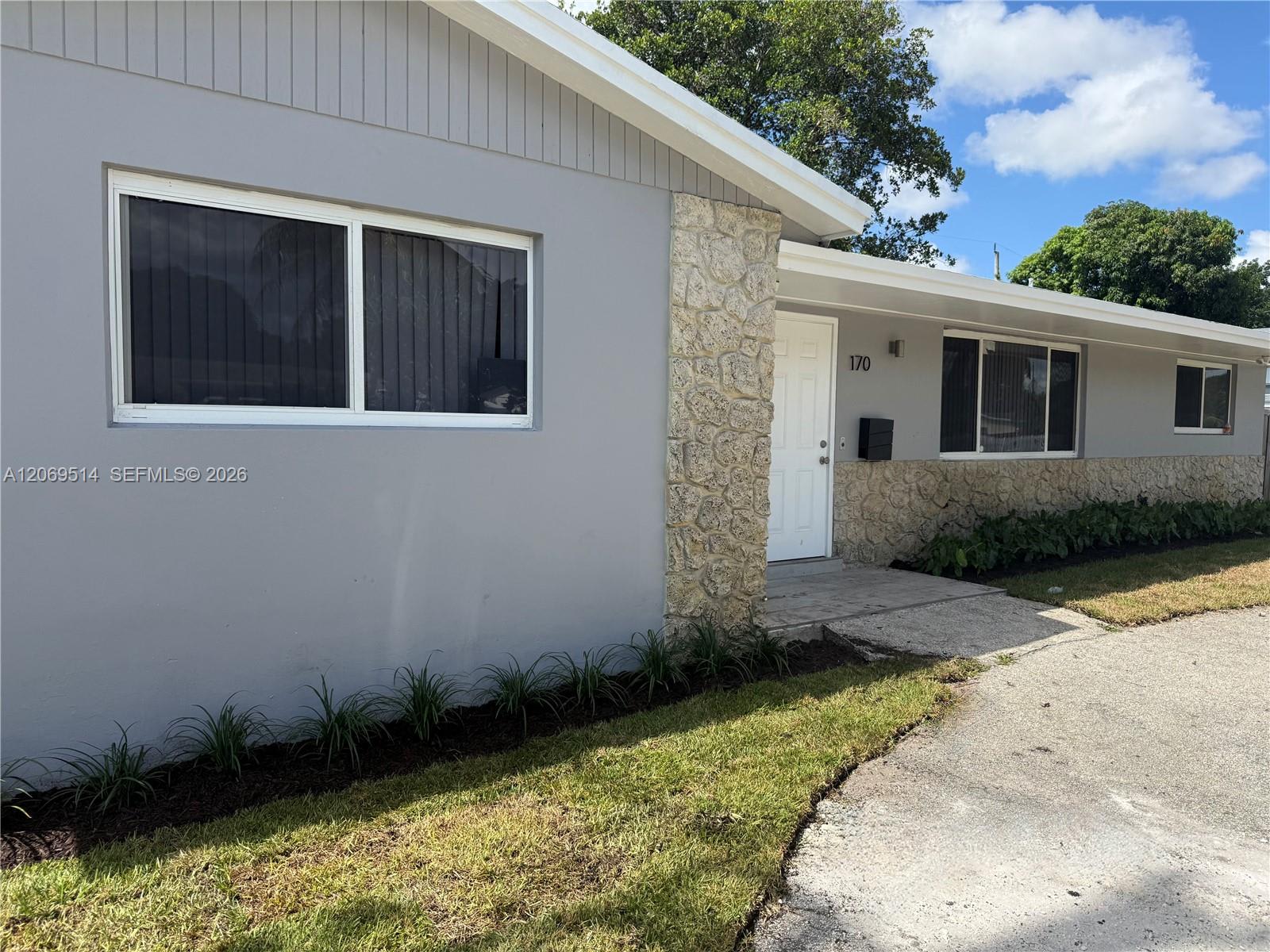 170 Northeast 174th Street – photo 2